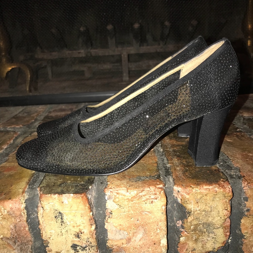 Nina Wedges size 8 medium